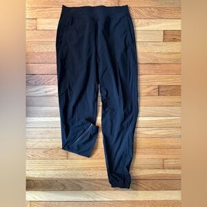 Women’s Lululemon Adapted State Jogger black size 6